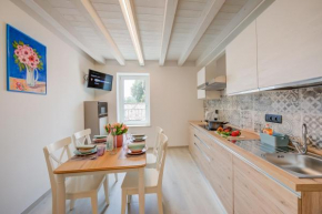 Tulipano Apt - Palazzo Palermo 1817 - Happy Rentals Salionze